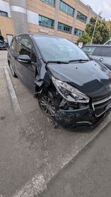 Peugeot 208 2016 1.2 benzina euro6b incidentata