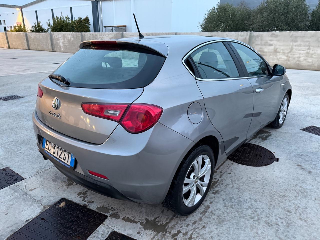 Alfa Romeo Giulietta 1.6 JTDm-2 105 CV Distinctive