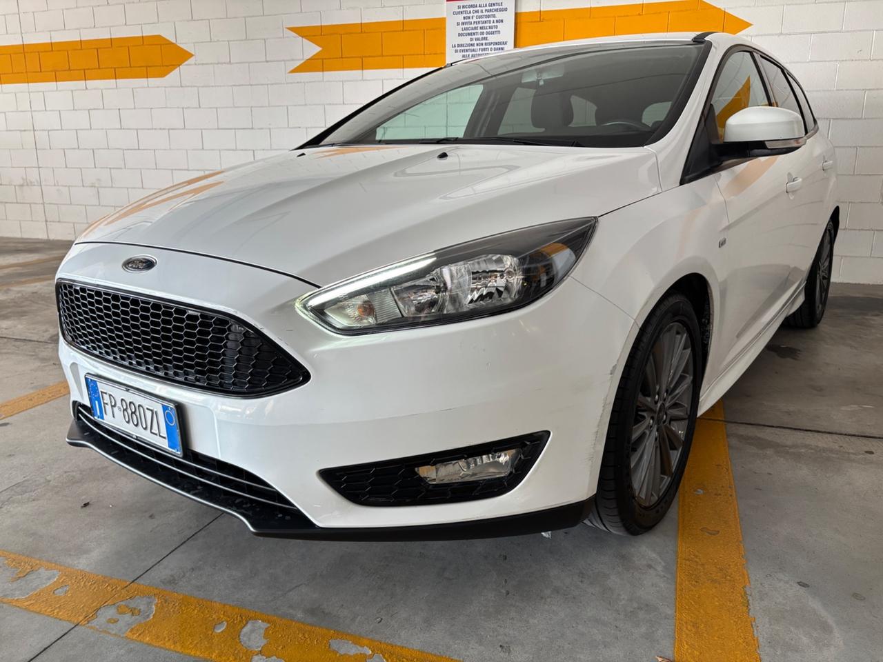 Ford Focus 1.5 TDCi SW ST Line Business