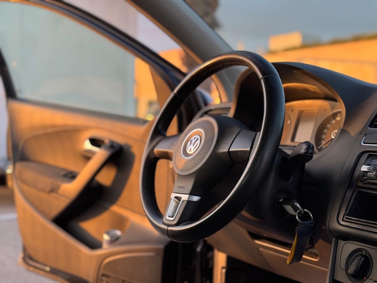 VOLKSWAGEN POLO 1.2TDI 75CV NEO PATENTATI 12MESI DI GARANZIA