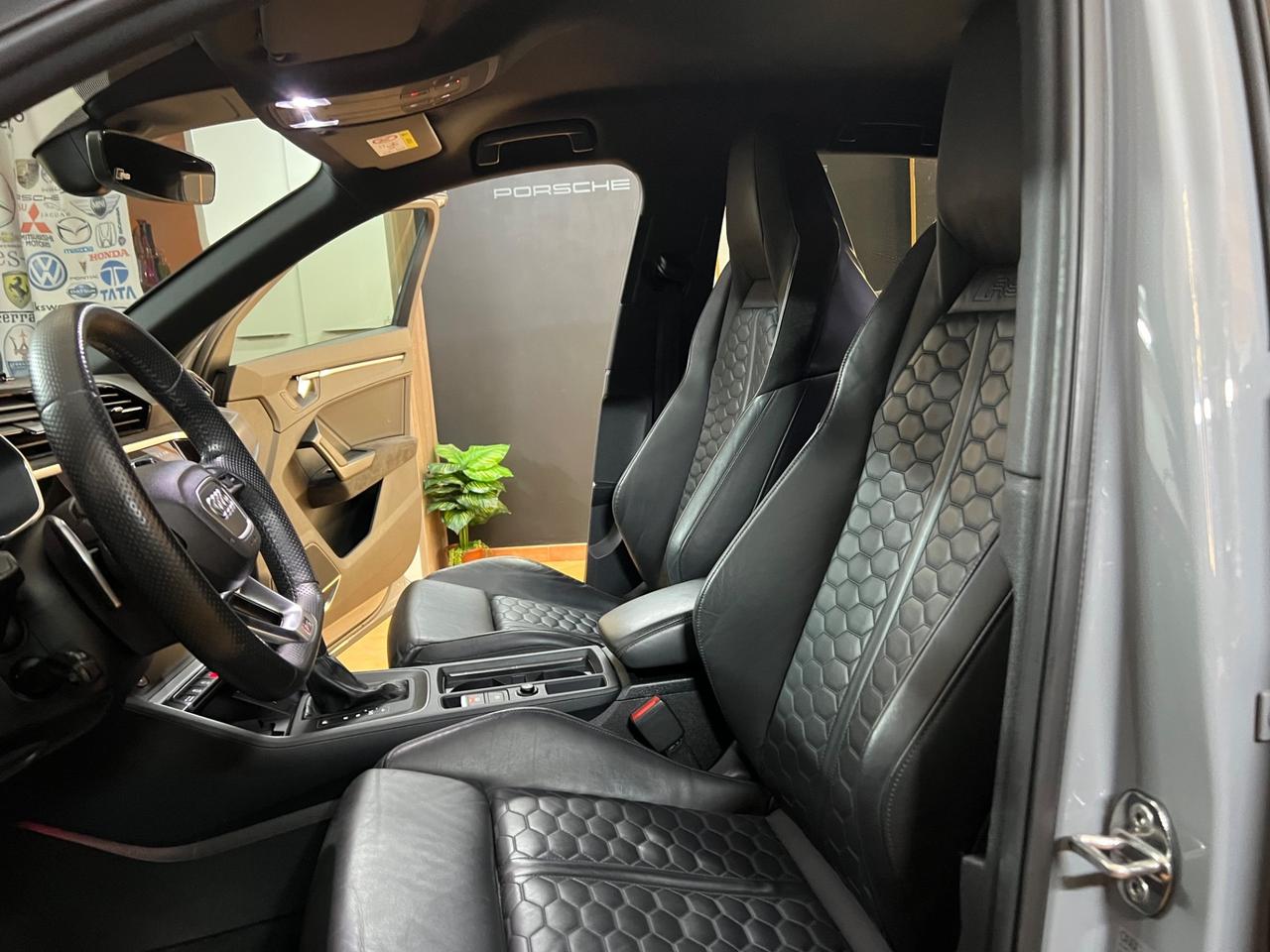 Audi Q3 RS quattro S tronic