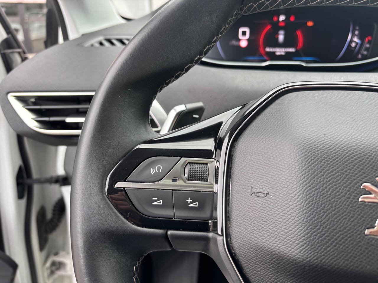 Peugeot 3008 BlueHDi 130 S&S EAT8 Allure