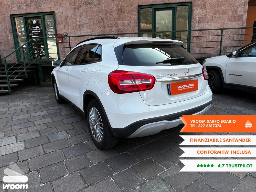 MERCEDES GLA (X156) GLA 200 d Automati...