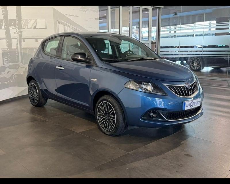 Lancia Ypsilon 3ª serie 1.0 FireFly 5 porte S&S Hybrid Silver