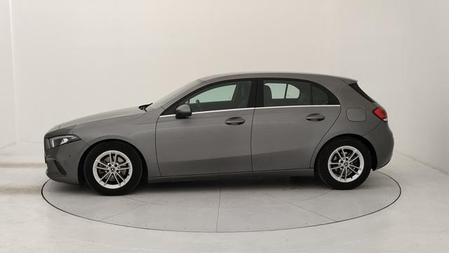 MERCEDES-BENZ A 180 180 d Business auto
