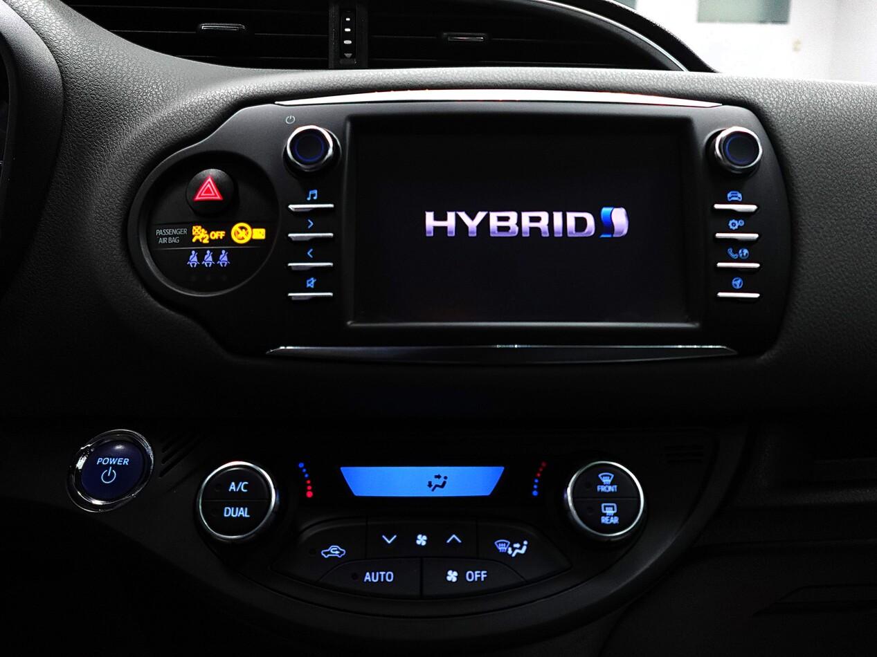 Toyota Yaris 1.5 E-CVT HYBRID 73 CV ACTIVE