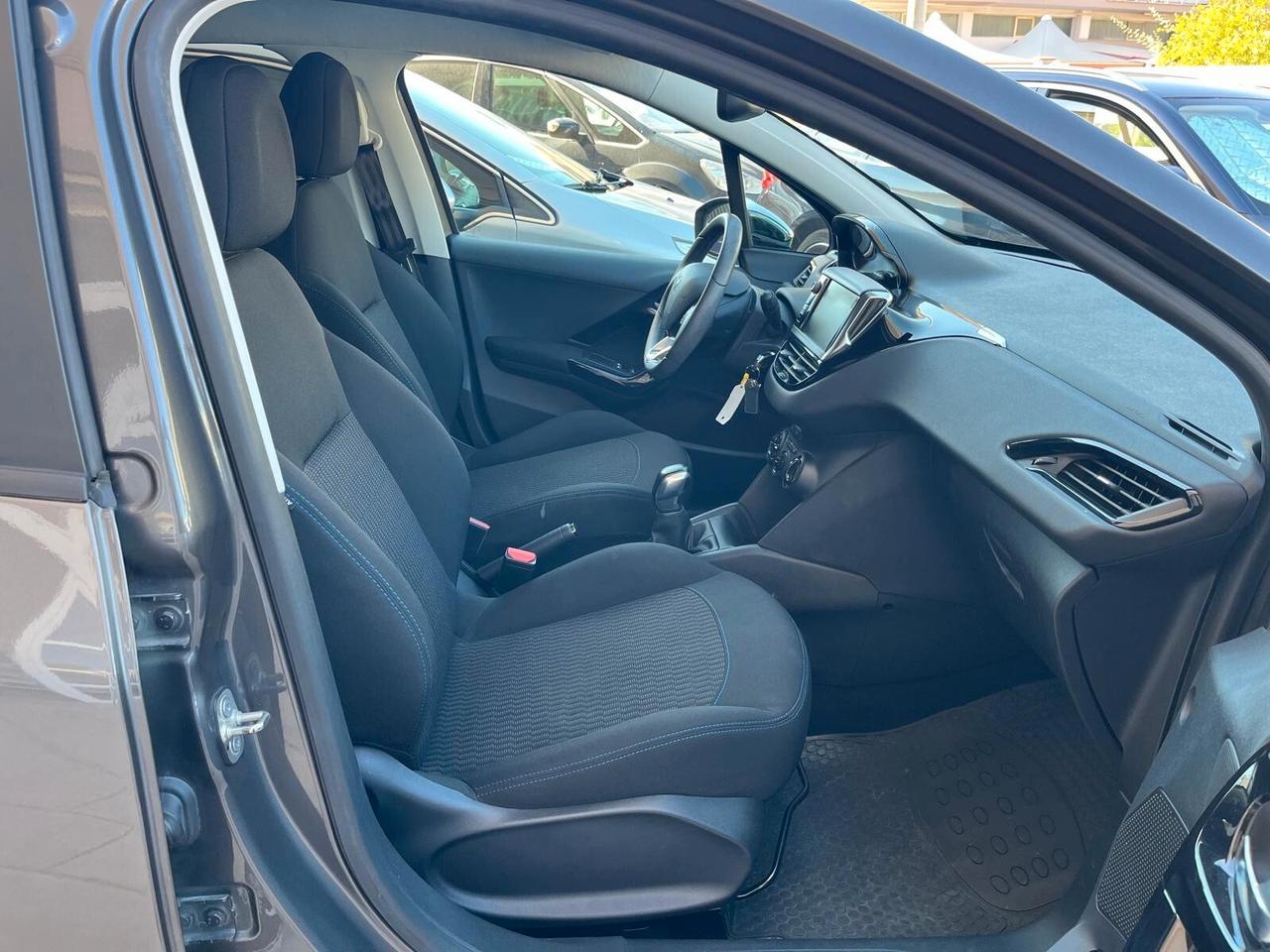 Peugeot 208 PureTech 83 S&S 5 porte Signature