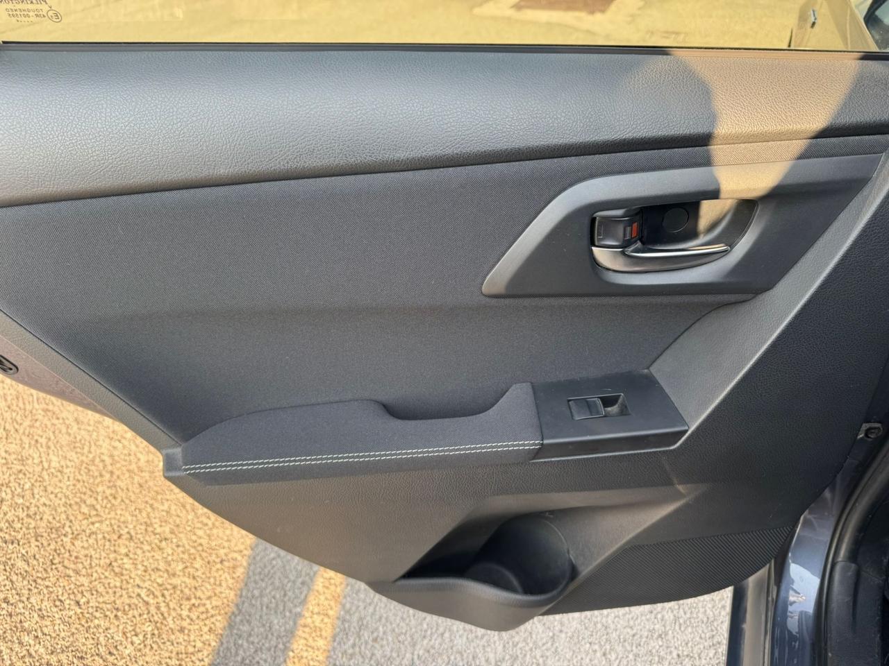 Toyota Auris 1.8 Hybrid. Cambio automatico
