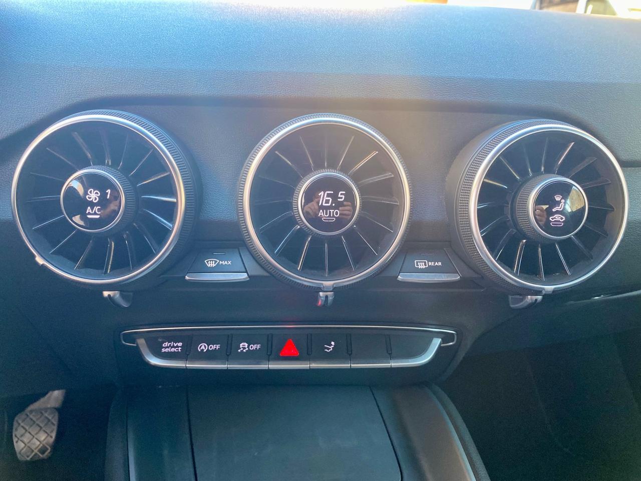 Audi TT Coupé 1.8 TFSI S line