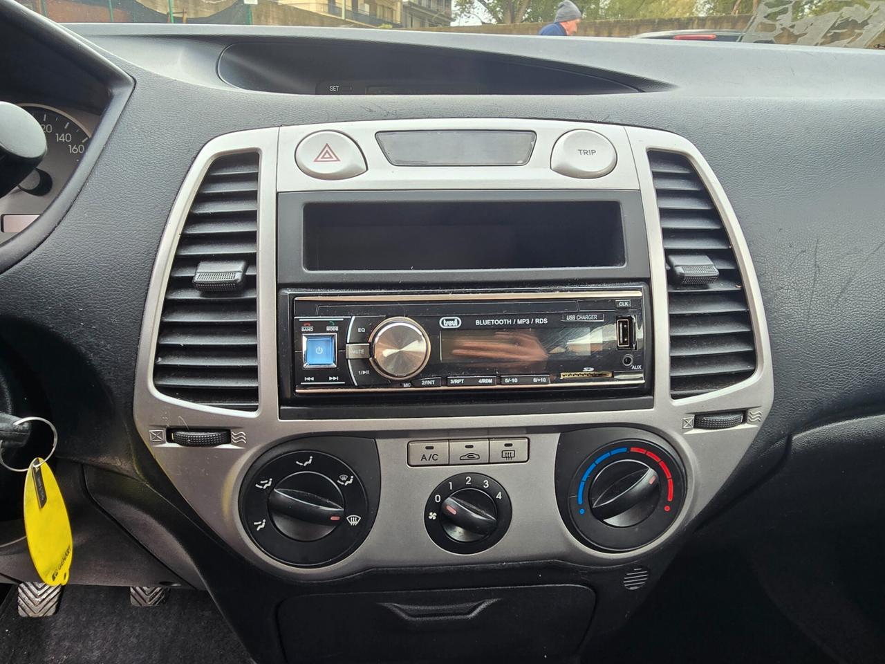 Hyundai i20 1.4 CRDi 5p. 75cv full economica 2011