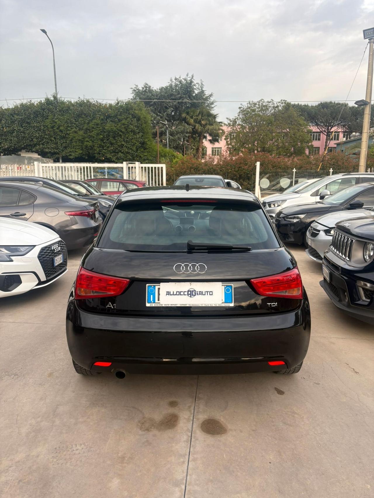 Audi A1 1.6 TDI 5 porte NEOPATENTATI