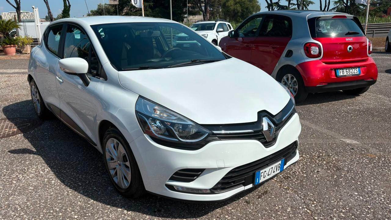 Renault Clio TCe 12V 90CV Start&Stop 5 porte Energy Intens