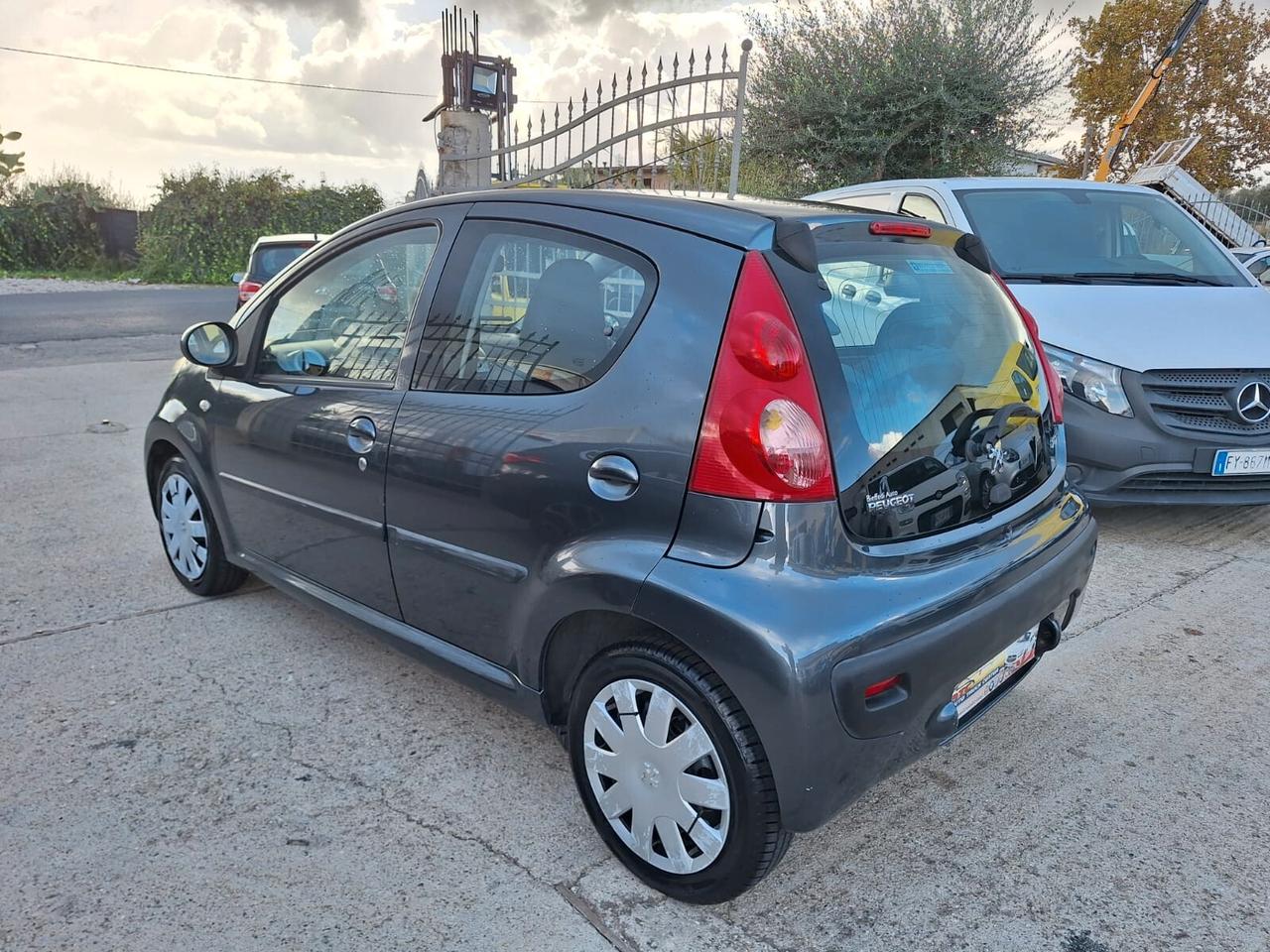 Peugeot 107 1.0 68CV 5p. Plaisir