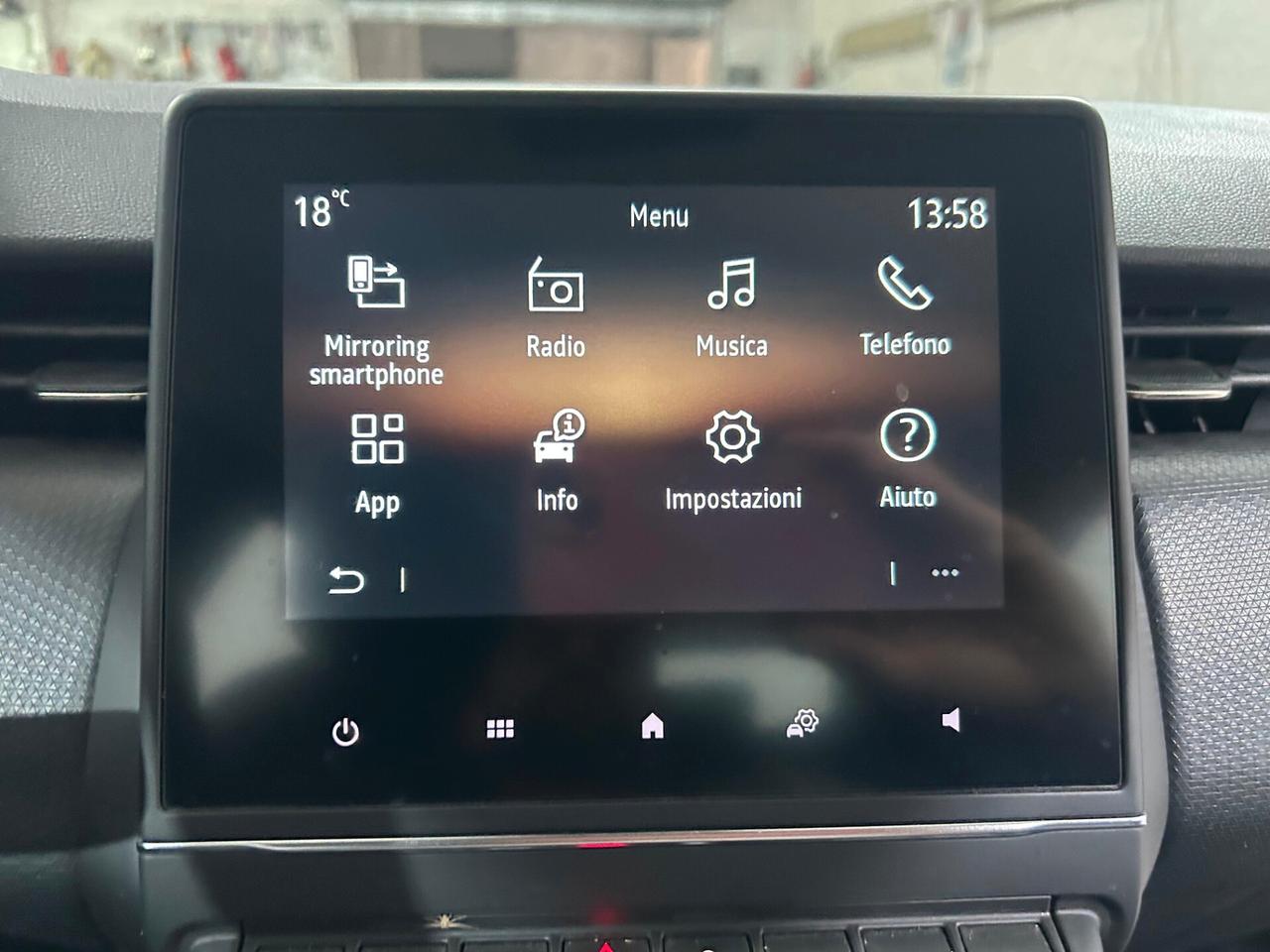 Renault Clio TCe 90 CV 5 porte Techno