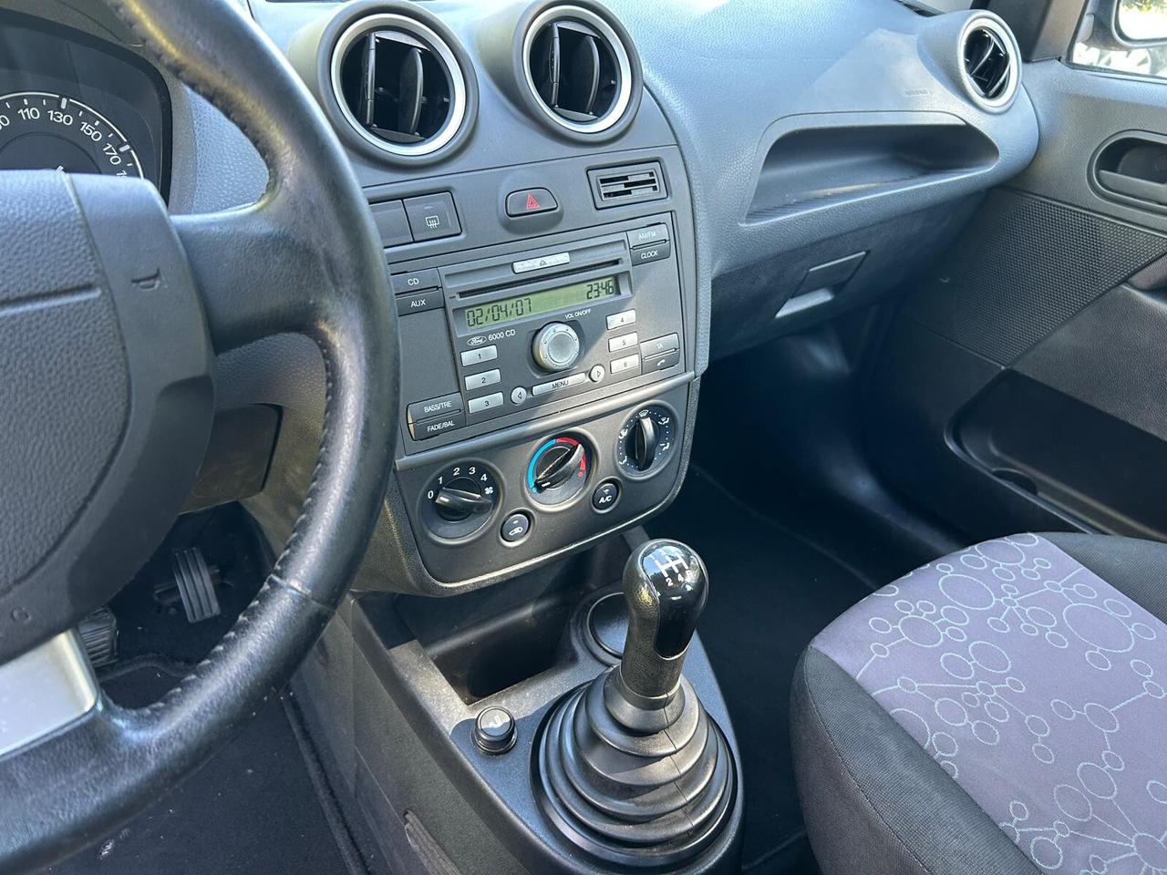 Ford Fiesta 1.2 16V 5p. Ghia