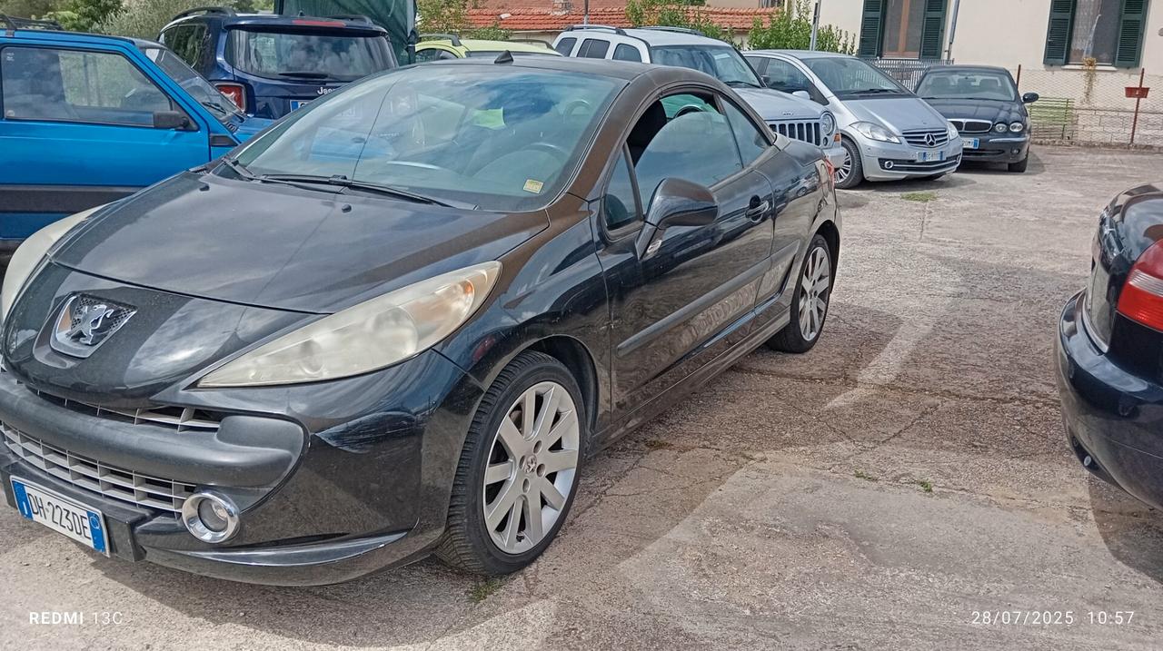 Peugeot 207 1.6 HDi 110CV CC Féline