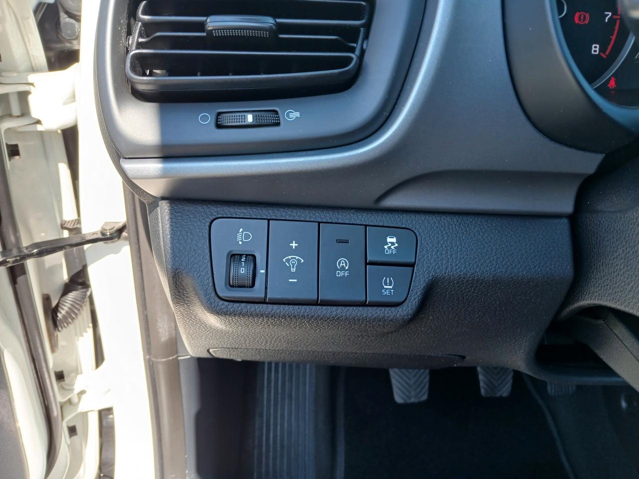 Kia Stonic 1.0 T-GDi 100 CV MHEV iMT STYLE 2022
