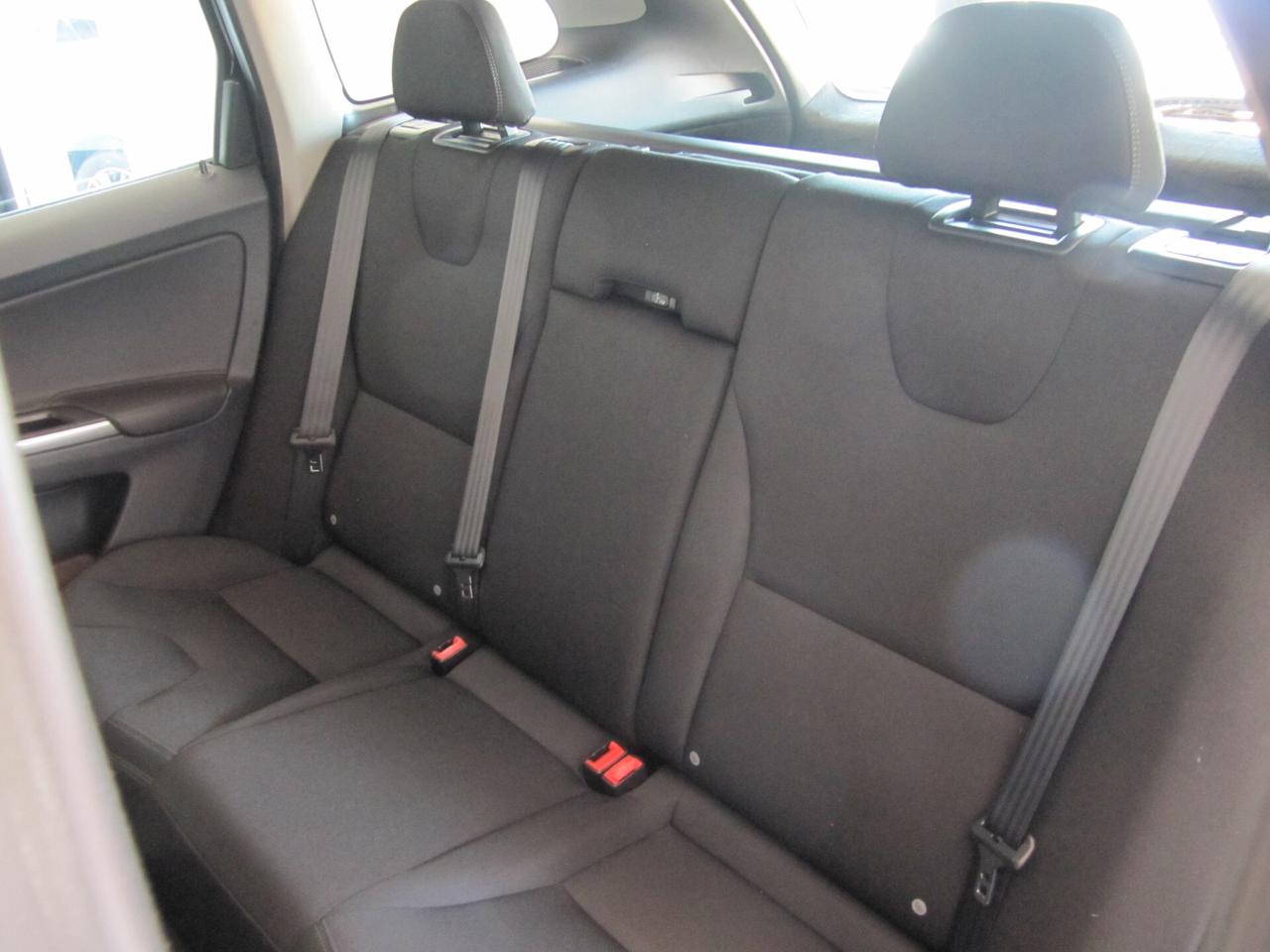 Volvo XC 60 D3 R-design Momentum