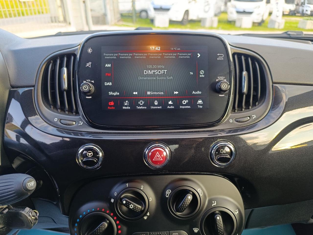 Fiat 500 1.0 hybrid 70cv Sensori di Parcheggio tetto Pan