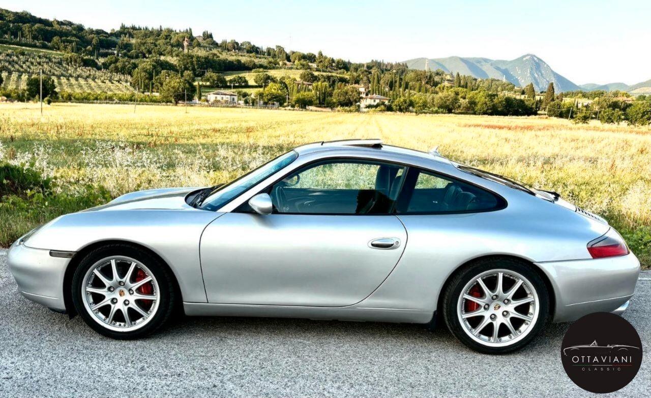 Porsche 996 Carrera 4 ASI CRS
