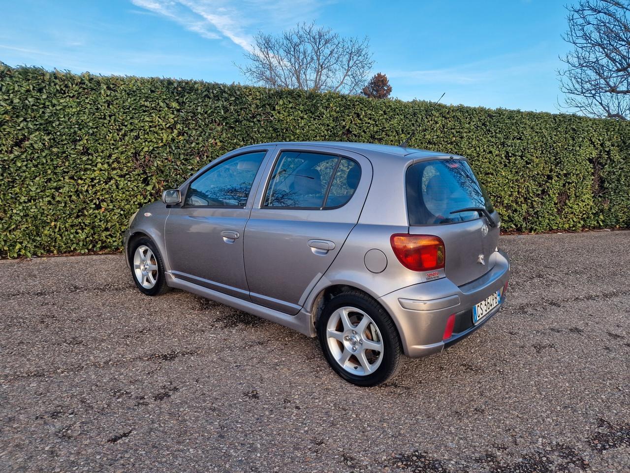 Toyota Yaris 1.5i 16V TS