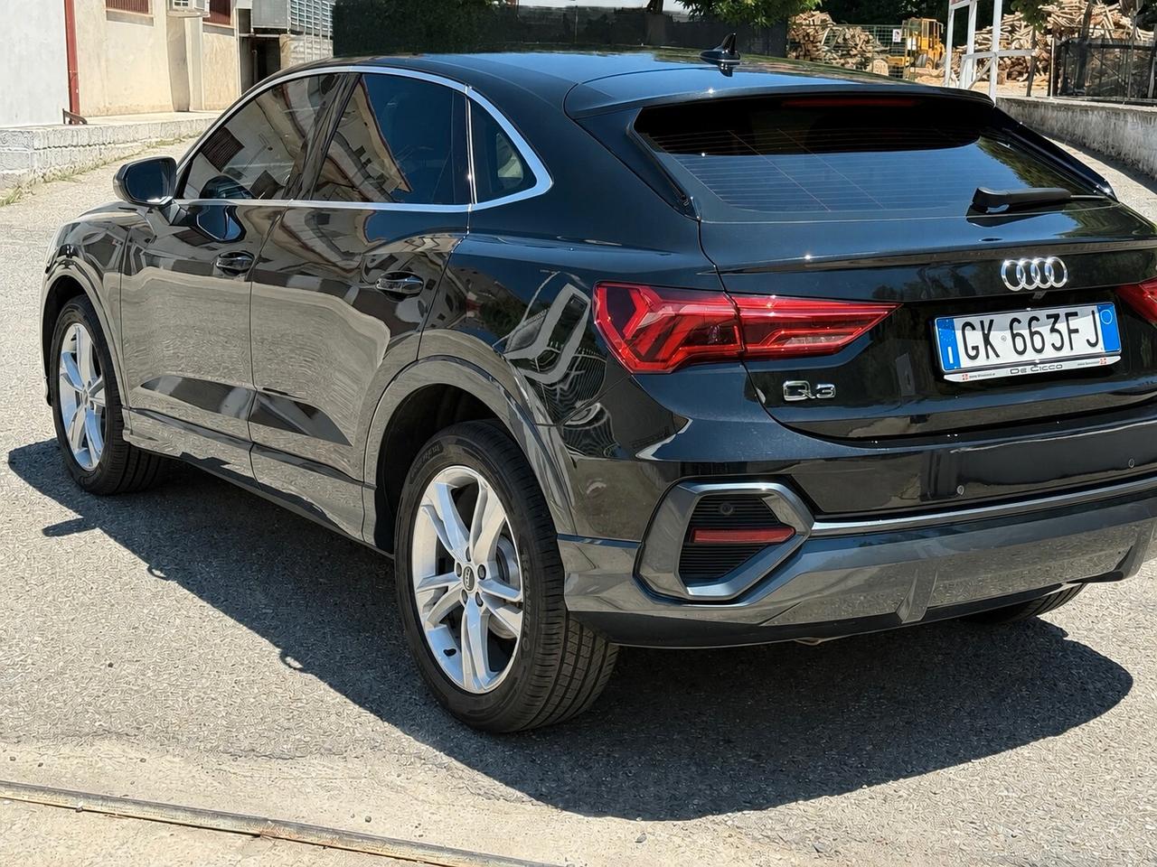 Audi Q3 35 TDI quattro S tronic line edition