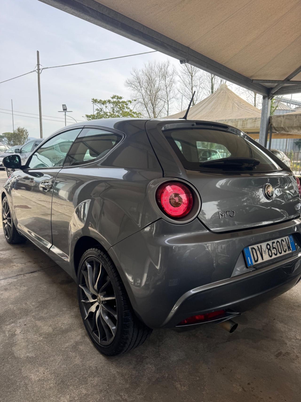 Alfa Romeo MiTo 1.4 T 155 CV Distinctive Sport Pack