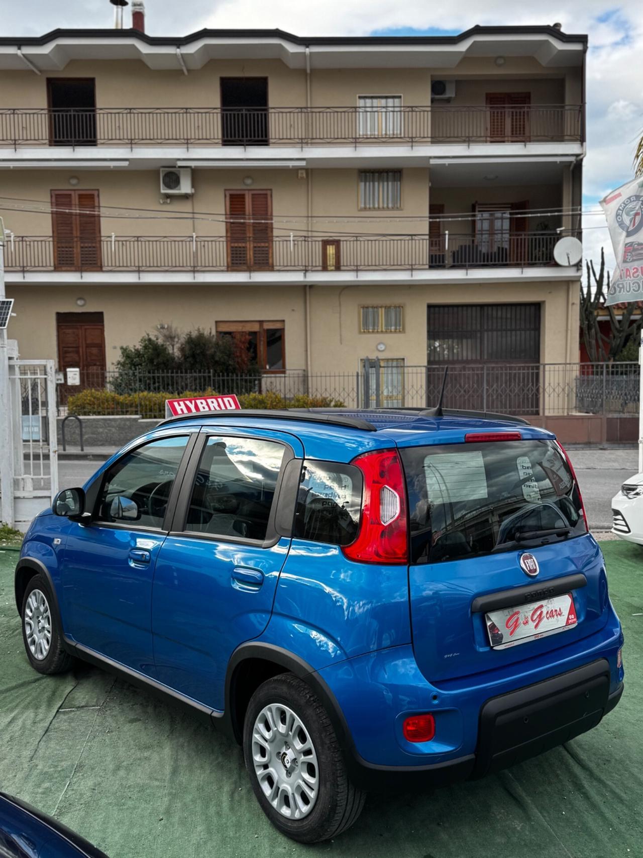 Fiat Panda 1.0 FireFly S&S Hybrid Pandina