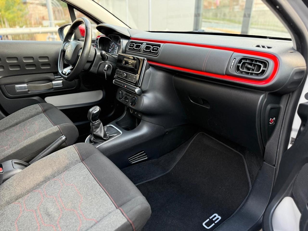 Citroen C3 1.2 PureTech Benzina/GPL 2017 – €8.500