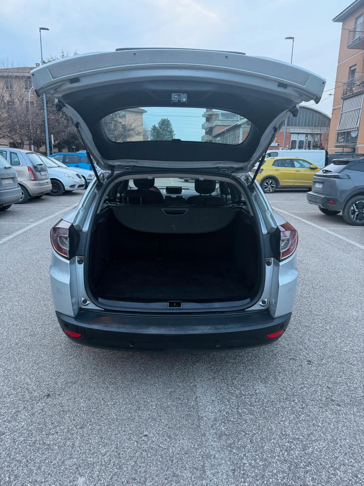 Renault Megane SporTour 1.5 dci - NAV. - NEOP. -