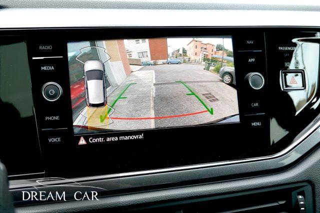 VOLKSWAGEN Polo 2.0 TSI DSG GTI PANO-ALCANTARA-18"