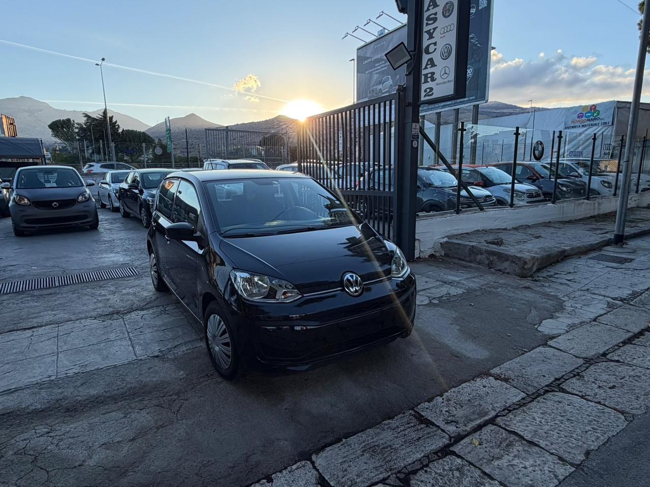 Volkswagen up! 1.0 5p. move