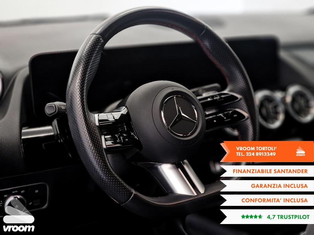 MERCEDES GLA (H247) GLA 200 d Automati...