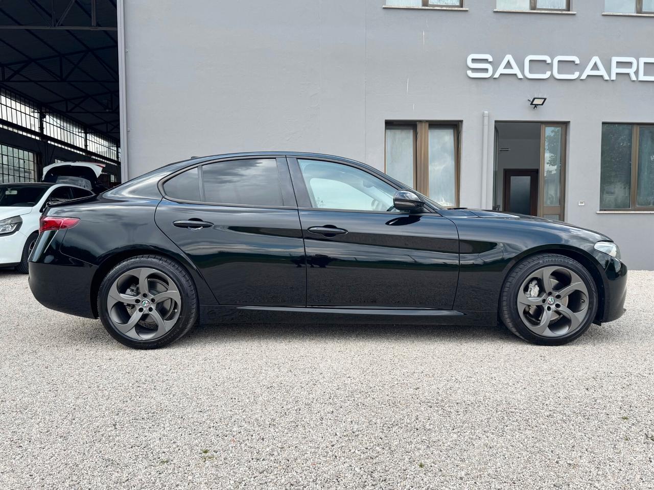Alfa Romeo Giulia 2.2 Super 160cv AT8 | PREZZO PROMO