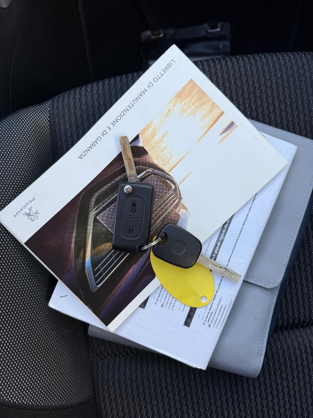 Peugeot 207 Plus 1.4 8V 75CV 5p. ECO GPL CASA MADRE