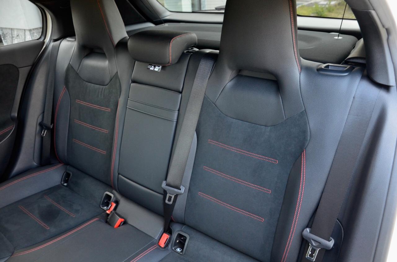 MERCEDES-BENZ A 180 AMG LINE PREMIUM PLUS 136cv AUTO, SERVICE MERCEDES, FULL LED, RETROCAMERA, LUCI 64 COLORI, PERMUTE