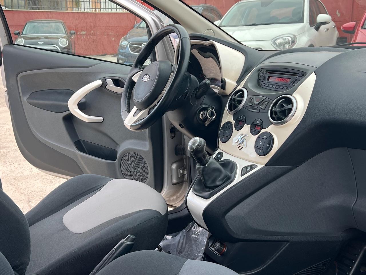 Ford Ka 1.2 8V 69CV Titanium