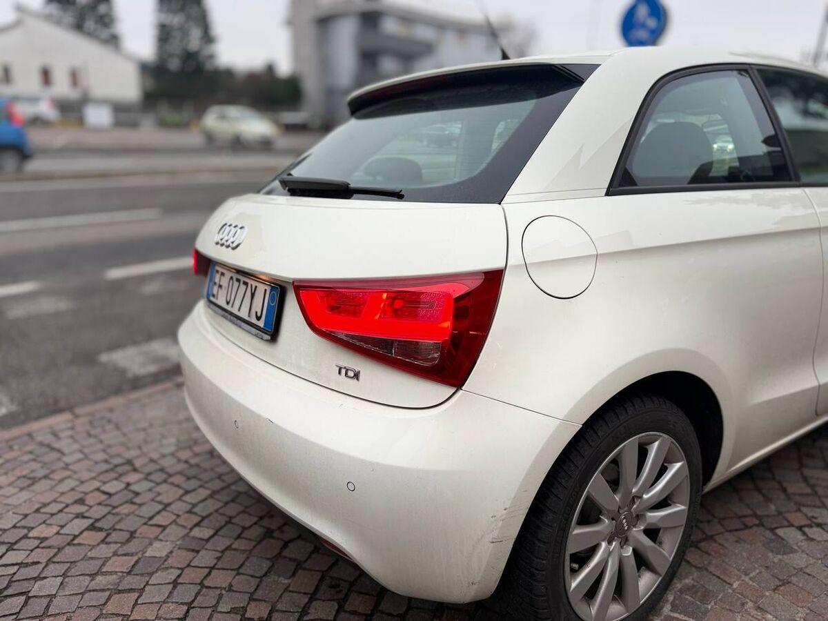 Audi A1 1.6 tdi Ambition 105cv
