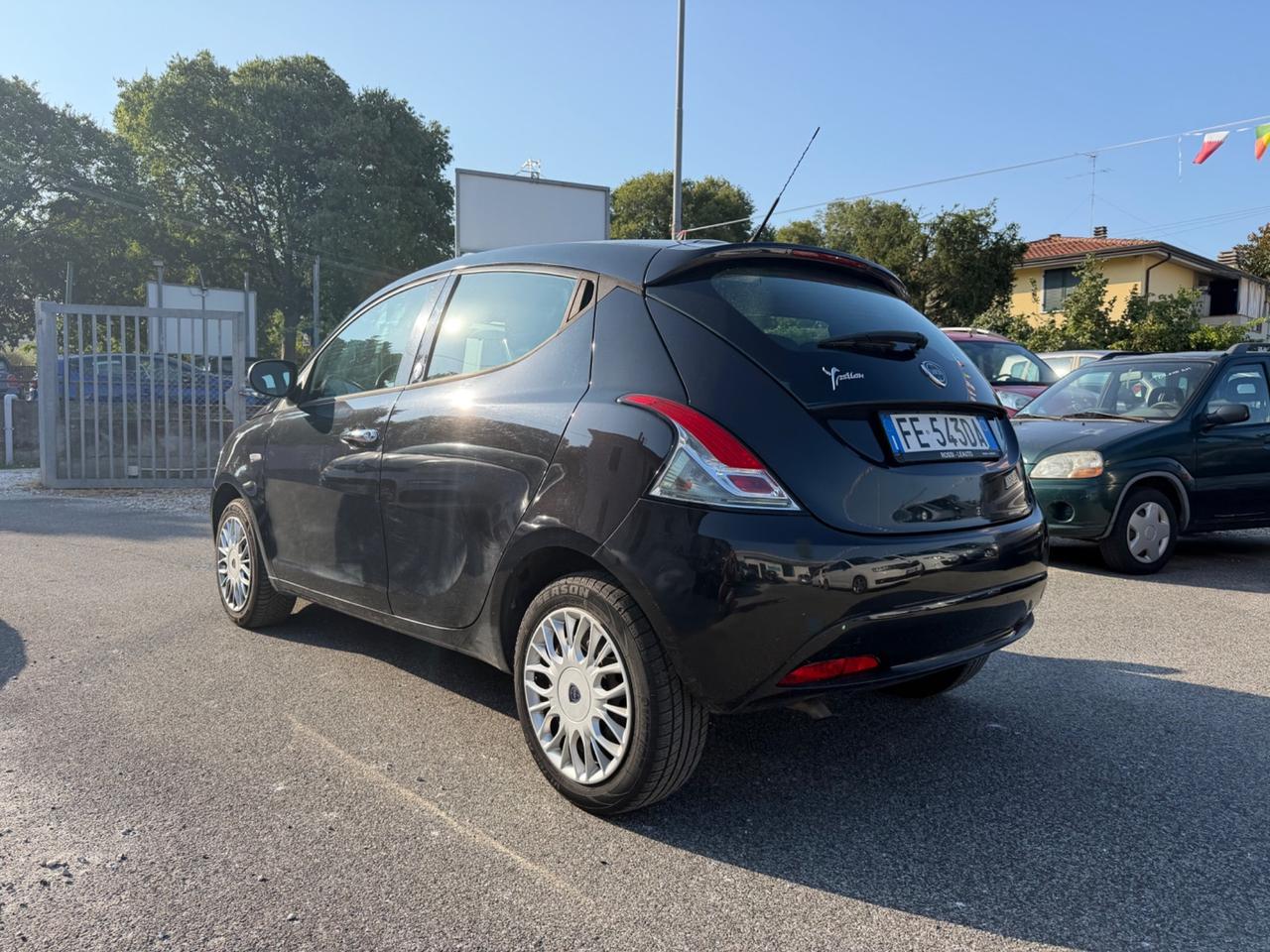 Lancia Ypsilon 1.2 69 CV 5 porte GPL Ecochic Gold