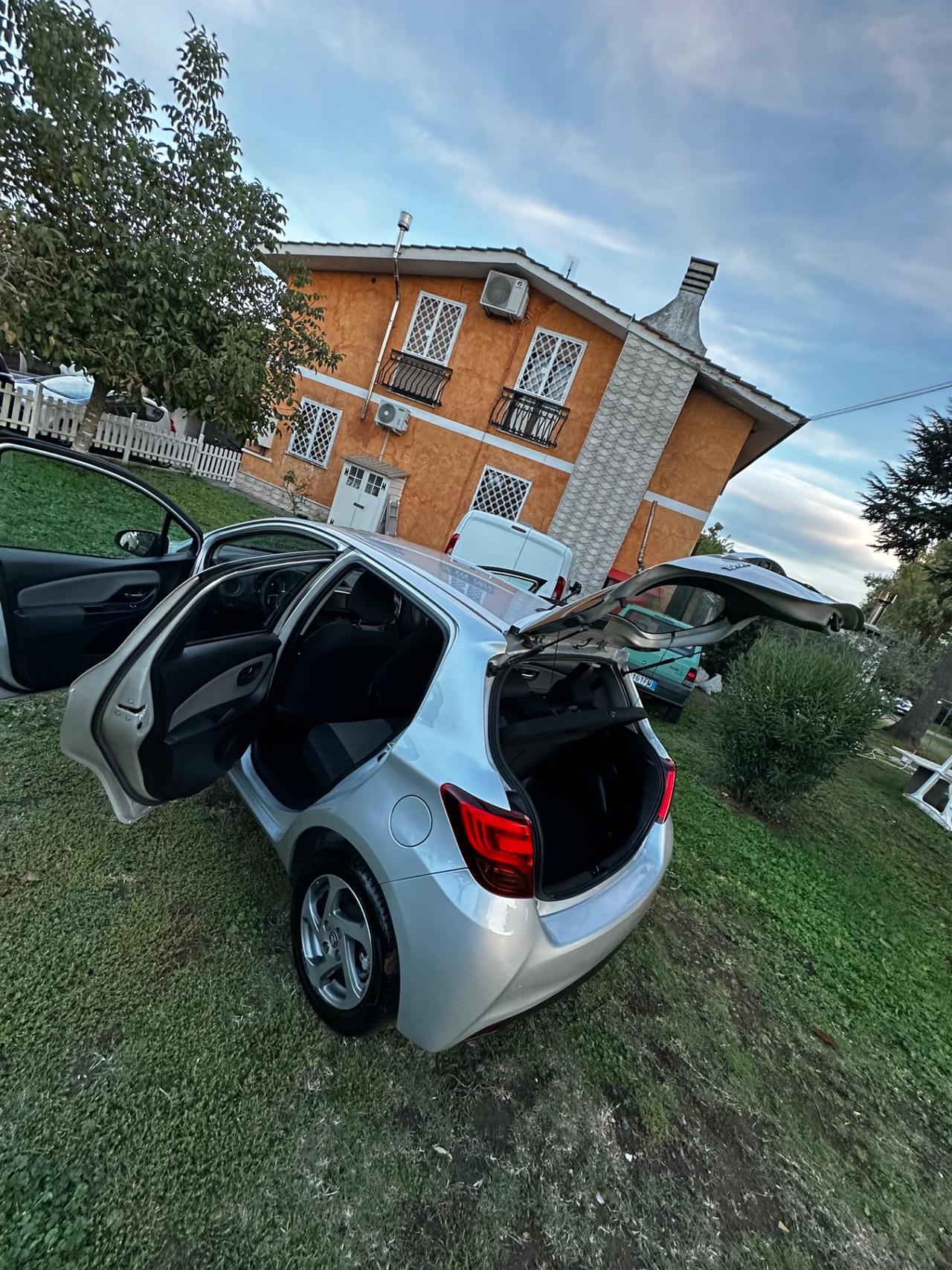 Toyota Yaris 1.5 Hybrid 5 porte Active