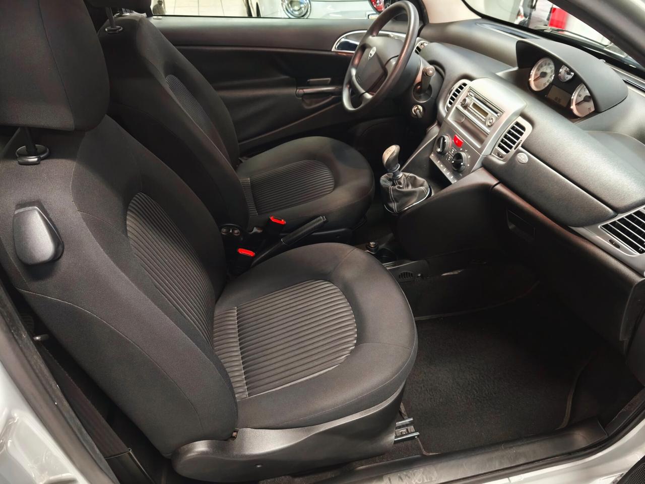 Lancia Ypsilon 1.2 Oro
