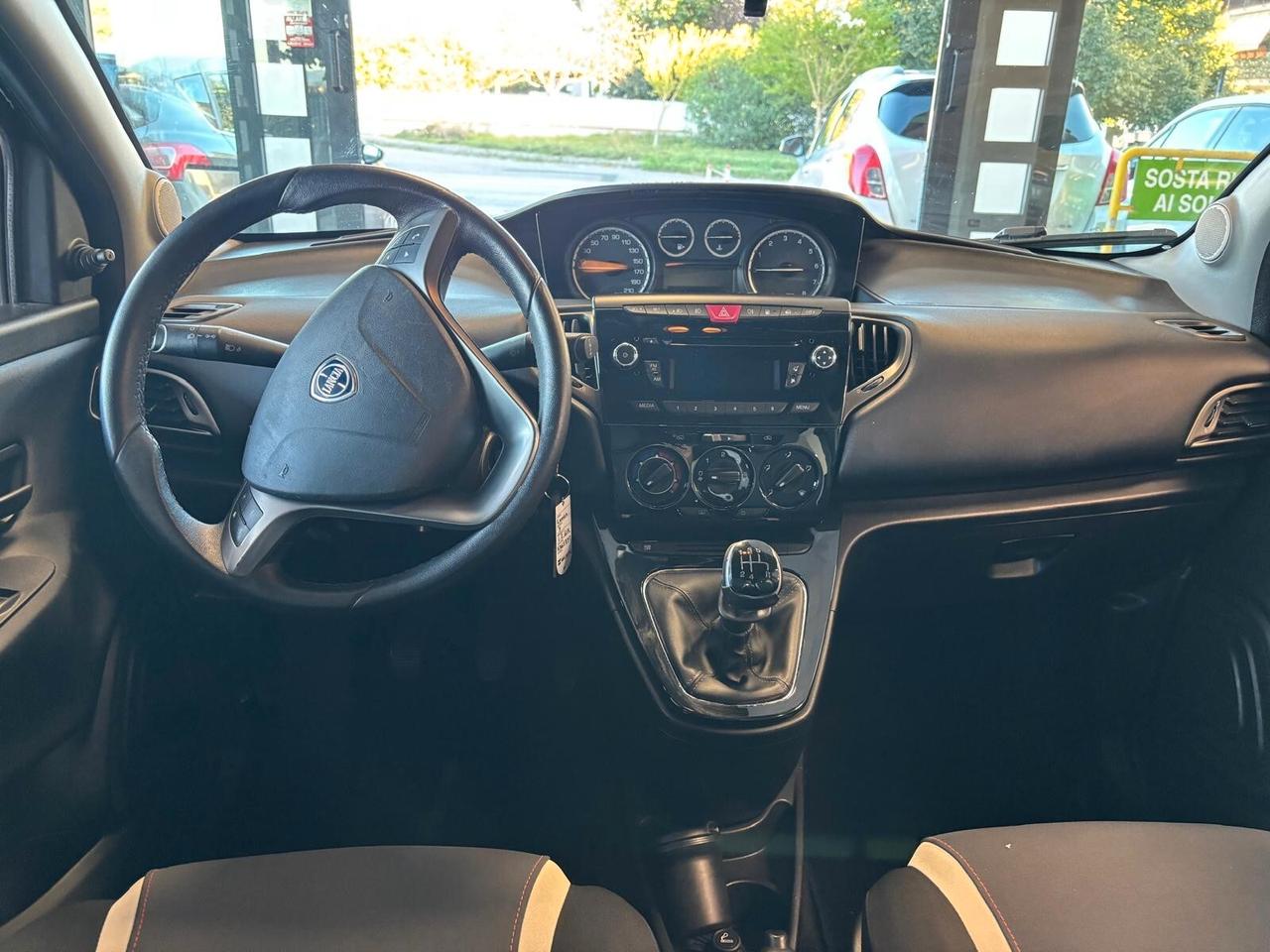 LANCIA YPSILON ANNO 2014 BZ GPL ADATTA NEOPATENTATI KM 182 MILA