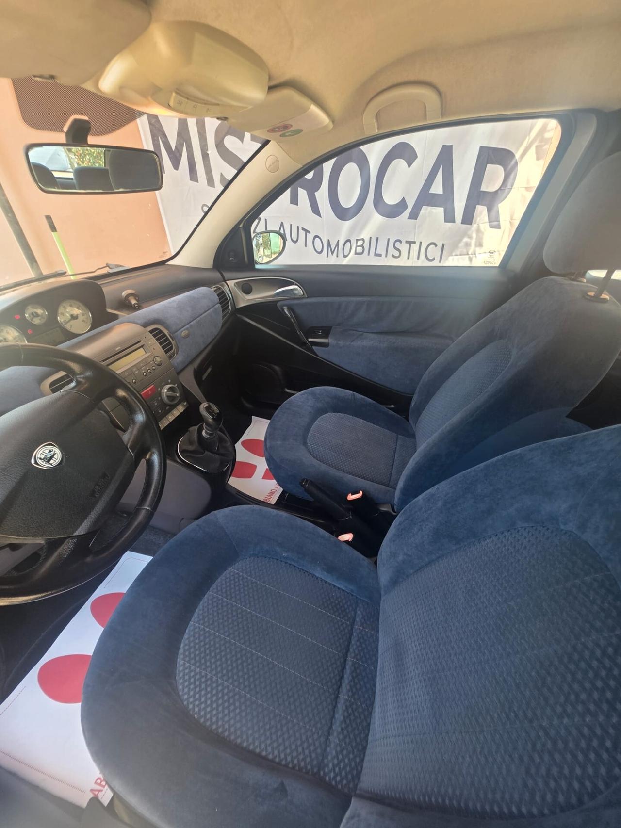 Lancia Ypsilon GPL neopatentati