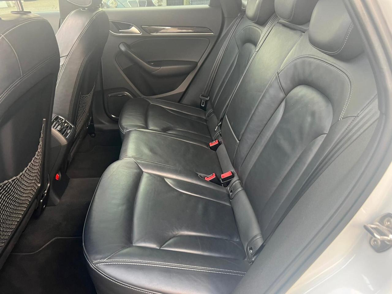 Audi RSQ3 RS 2.5 TFSI quattro S tronic Carbon