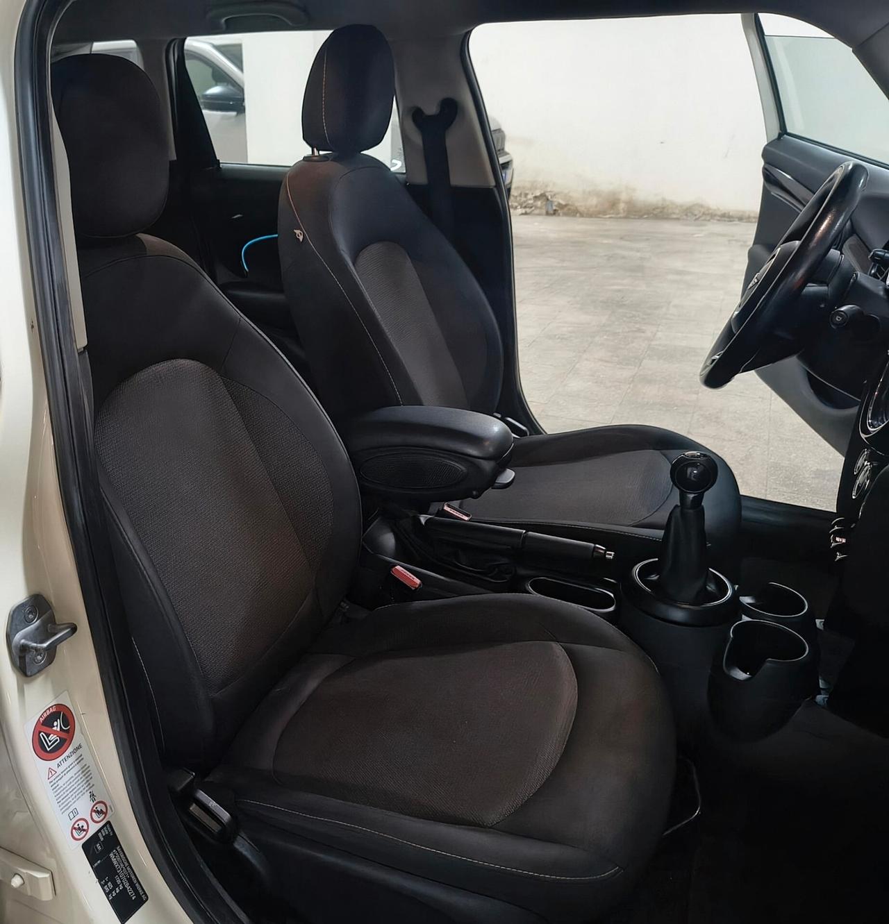 Mini 1.5 Cooper D Business - km 120000
