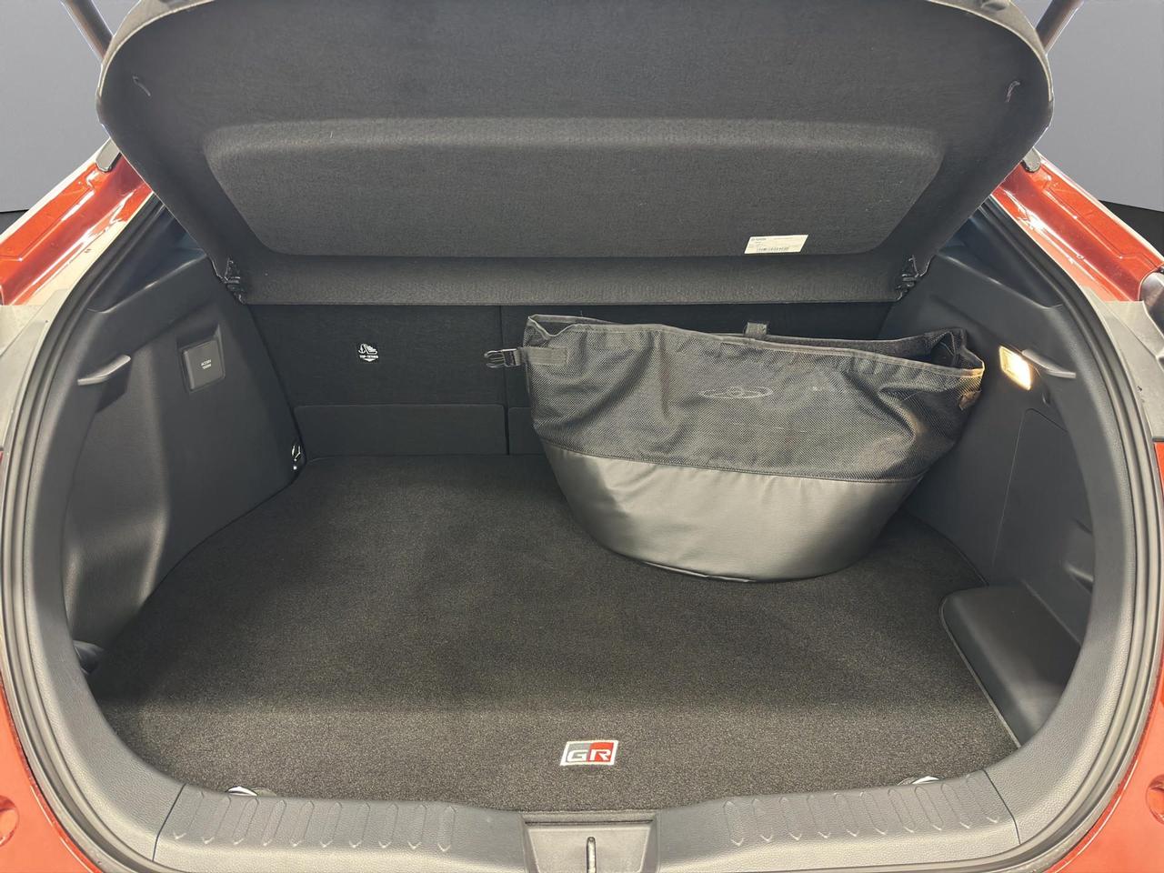 Toyota C-HR 2.0 phev GR Sport fwd e-cvt