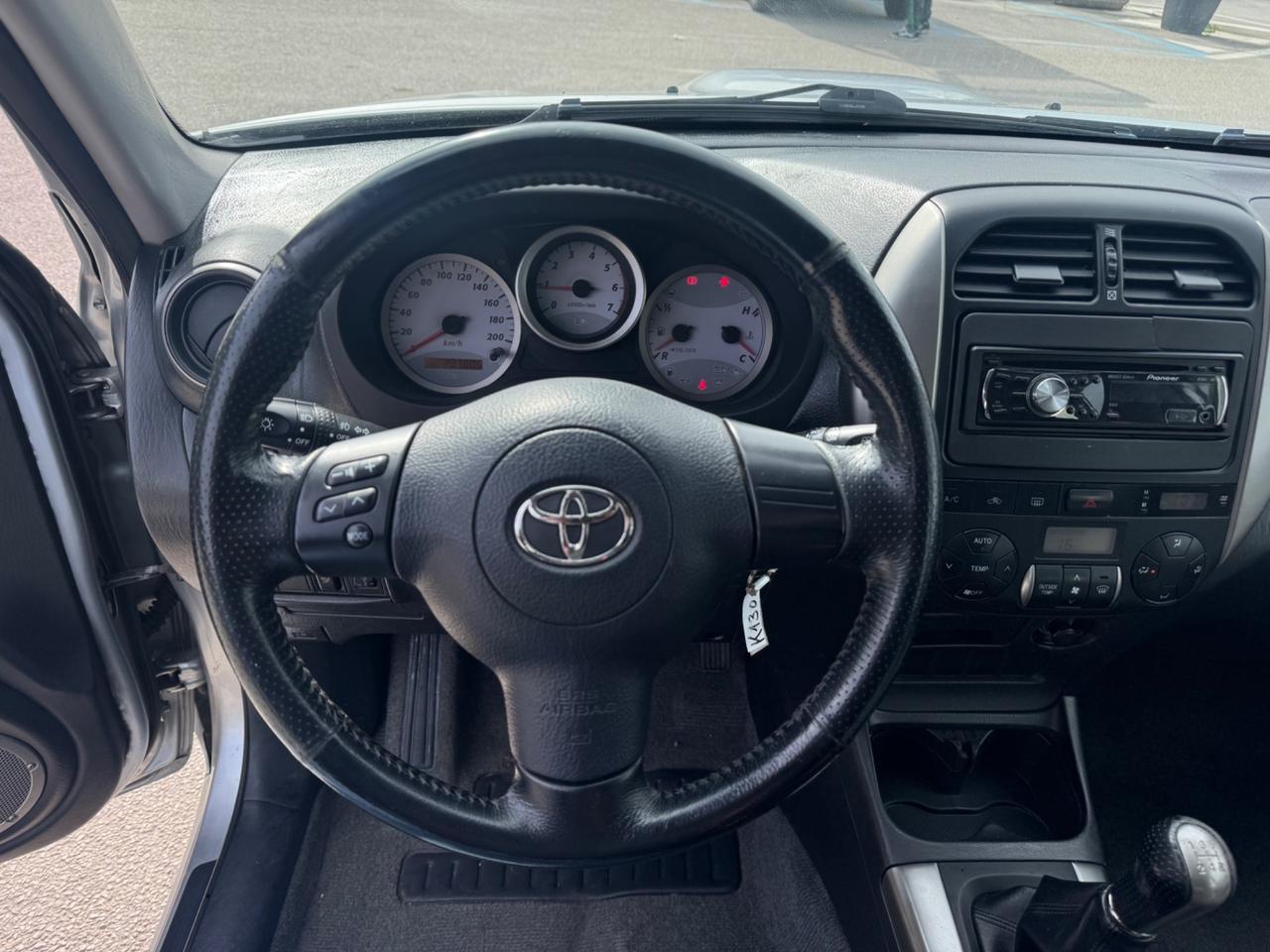 Toyota RAV 4 RAV4 2.0 Tdi D-4D 5 porte Sol