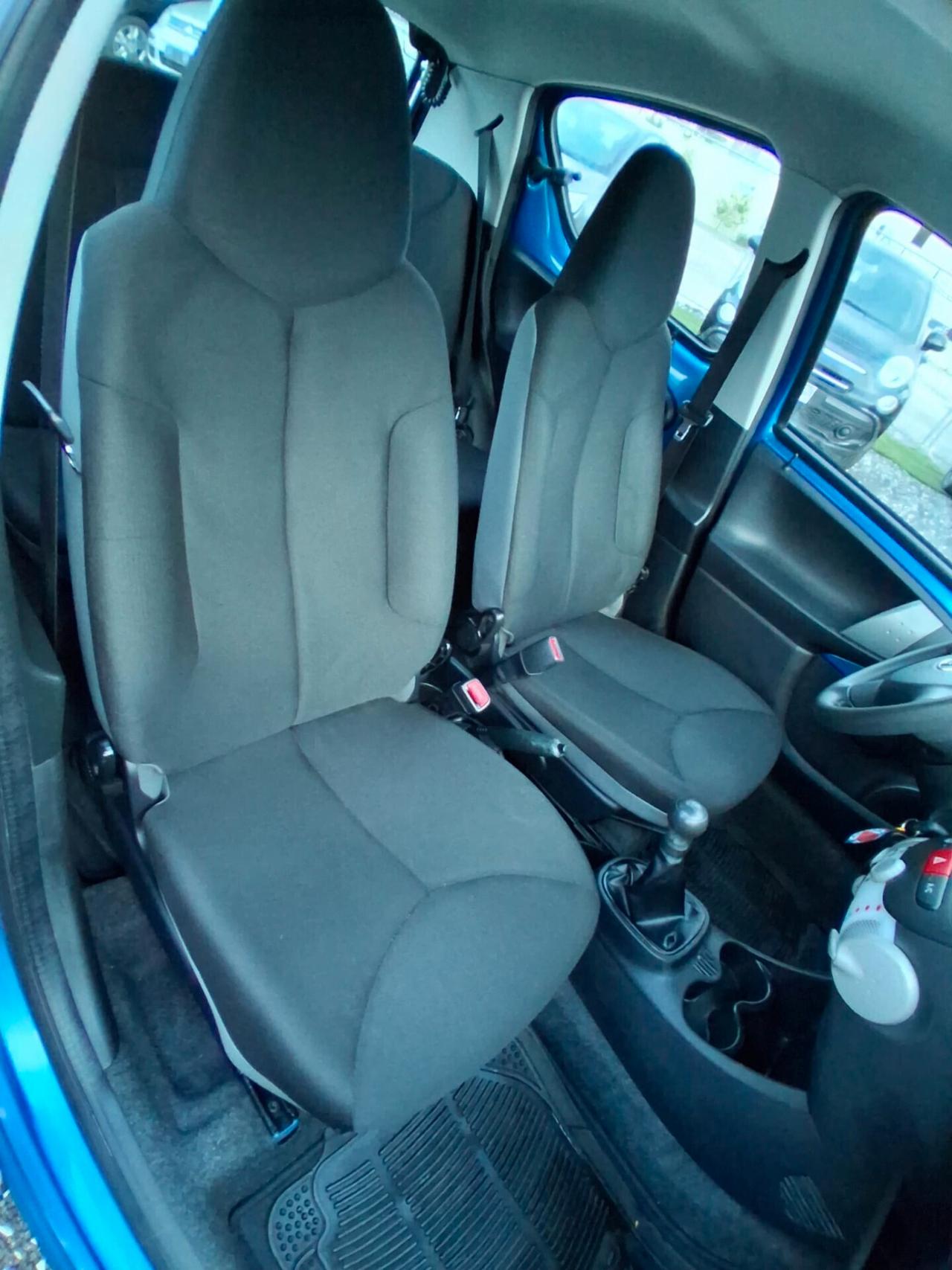 Toyota Aygo 1.0 12V VVT-i 5 porte Cool Soda Connect