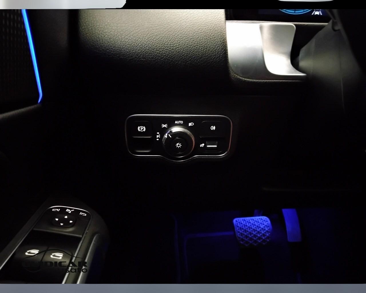 Mercedes-Benz GLB - X247 2019 - GLB 180 d Sport Plus auto