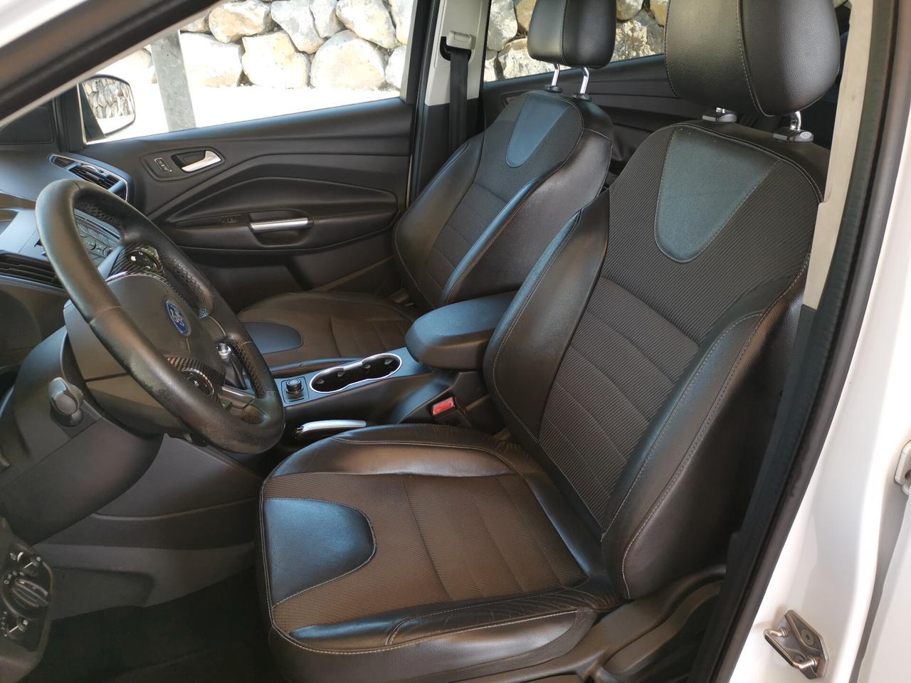 Ford Kuga 2.0 TDCI 150 CV S&S 2WD Titanium